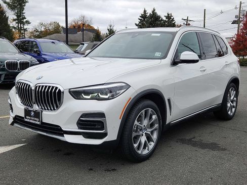 Certified 2023 BMW X5 xDrive40i w/ Premium Package image 3
