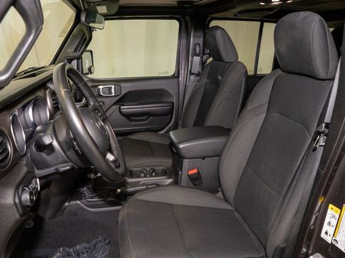 Used 2020 Jeep Wrangler Unlimited Sport S image 9