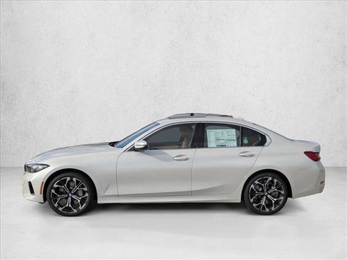 Used 2026 BMW 330i xDrive Sedan w/ Premium Package AWD/4WD image 5