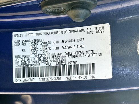 Used 2023 Toyota Tacoma TRD Off-Road image 29