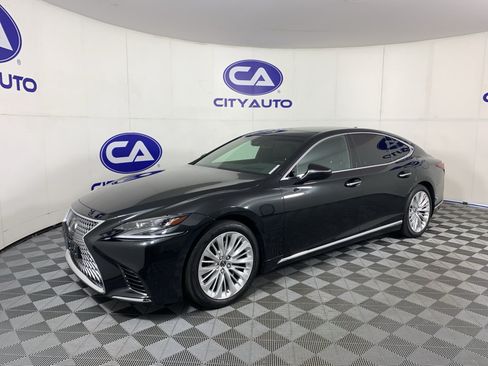 Used 2020 Lexus LS 500 w/ Interior Upgrade Package RWD image 7