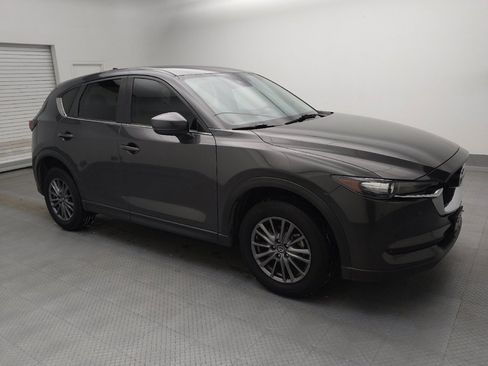 Used 2017 MAZDA CX-5 Touring image 11
