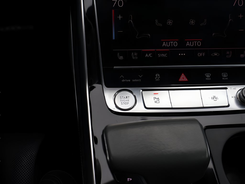 Used 2019 Audi Q8 Prestige w/ Luxury Package AWD/4WD image 30