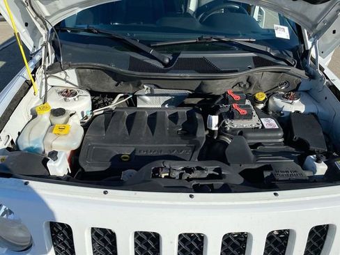 Used 2016 Jeep Patriot High Altitude image 16
