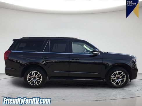 Certified 2025 Ford Expedition Active AWD/4WD image 7