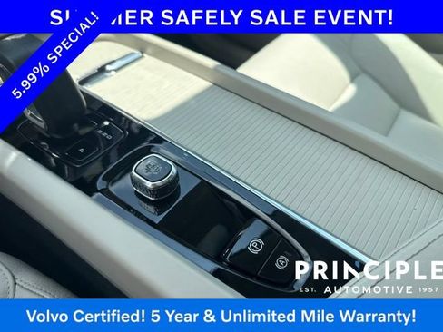 Certified 2024 Volvo XC60 B5 Core w/ Protection Package Premier AWD/4WD image 19