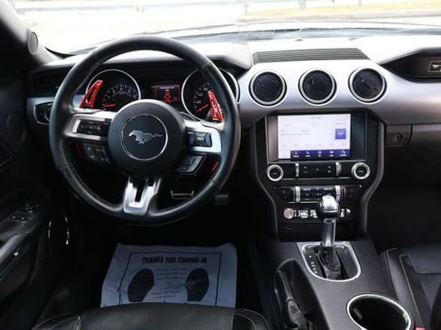 Used 2020 Ford Mustang Premium image 9