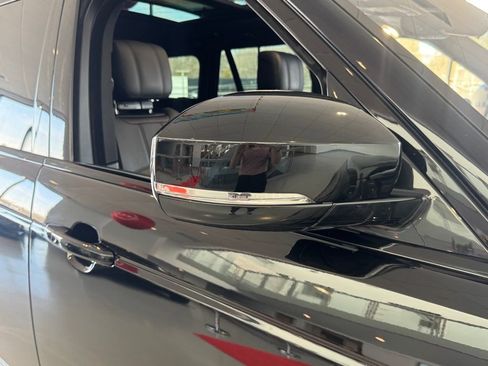 Used 2022 Land Rover Range Rover Westminster Edition image 19