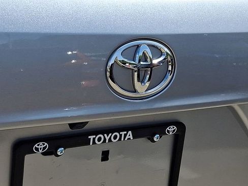 Used 2023 Toyota Highlander L FWD image 29