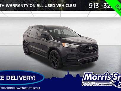 Used 2022 Ford Edge SE w/ Black Appearance Package