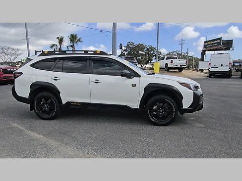 Used 2025 Subaru Outback Wilderness w/ Wilderness Package AWD/4WD image 37