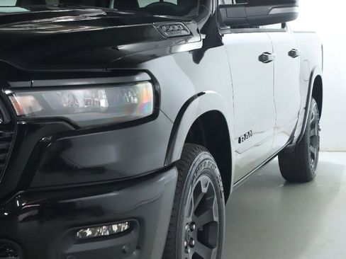 Used 2025 RAM 1500 Big Horn AWD/4WD image 4