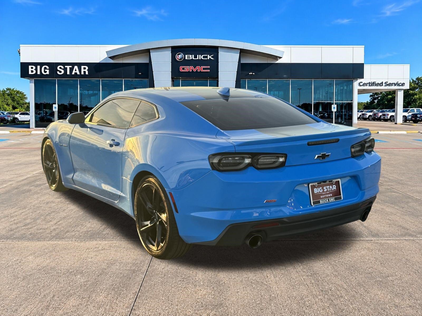 Used 2022 Chevrolet Camaro LT w/ RS Package RWD image 5