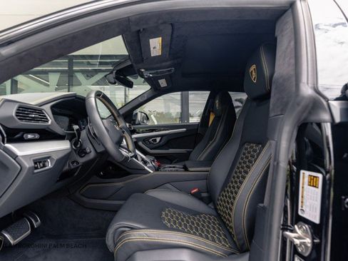 Used 2024 Lamborghini Urus S image 21