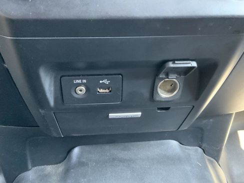 Used 2015 Ford F150 XL w/ Equipment Group 101A Mid AWD/4WD image 34