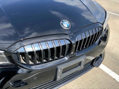 Used 2020 BMW 330i Sedan w/ Premium Package image 28