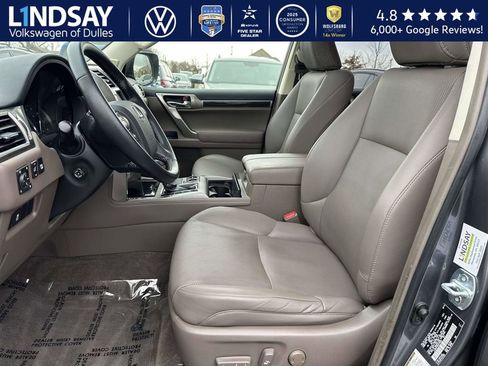 Used 2017 Lexus GX 460 image 10