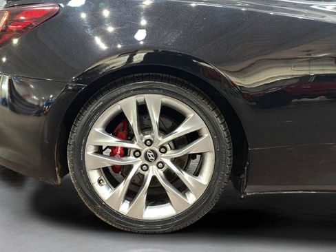 Used 2013 Hyundai Genesis 3.8 image 34