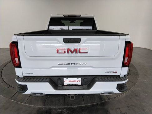 Used 2022 GMC Sierra 1500 AT4 image 6