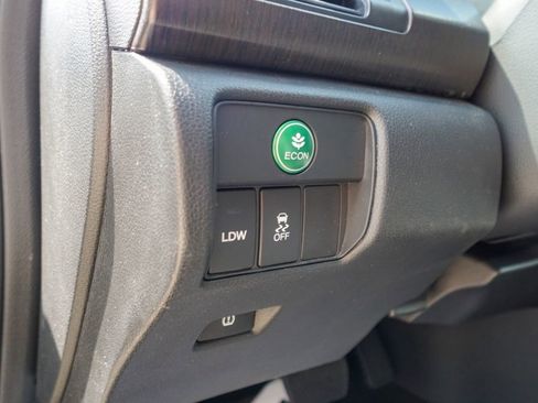 Used 2015 Honda Accord EX-L image 17