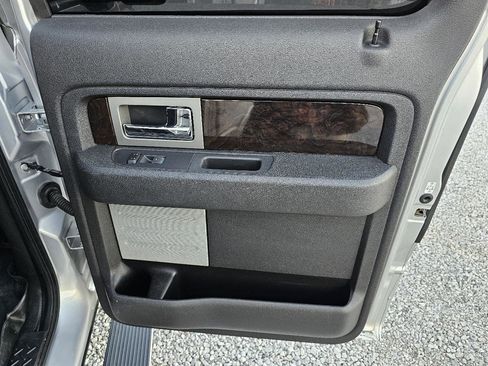 Used 2014 Ford F150 Platinum image 27