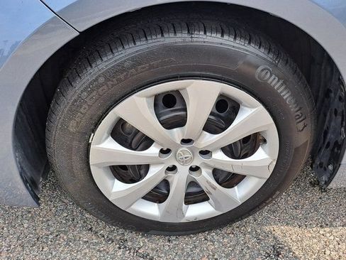 Used 2023 Toyota Corolla LE FWD image 34