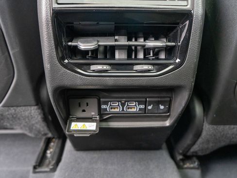 Used 2023 Jeep Grand Cherokee 4WD 4xe w/ Luxury Tech Group II image 34