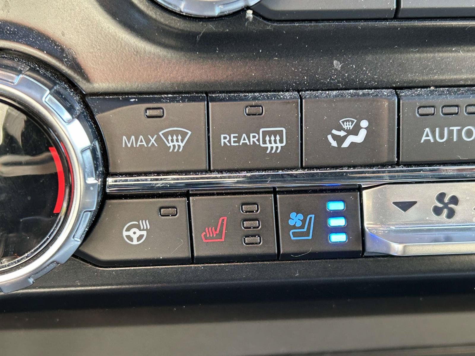 Used 2024 Ford F150 Lariat w/ FX4 Off-Road Package AWD/4WD image 28