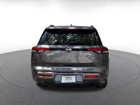 Used 2026 Nissan Pathfinder SL FWD image 10