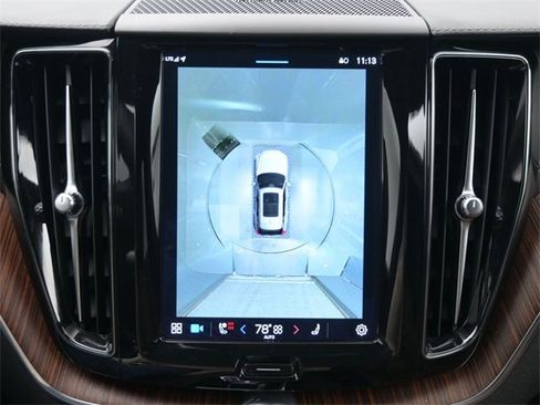 Used 2023 Volvo XC60 B5 Ultimate w/ Climate Package image 21