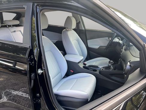 Certified 2023 Hyundai Kona SEL w/ Convenience Package AWD/4WD image 9