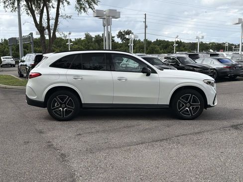 Certified 2025 Mercedes-Benz GLC 300 4MATIC image 2