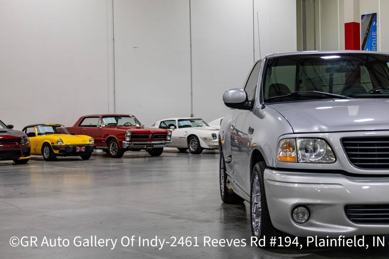 Used 2001 Ford F150 Lightning RWD image 33