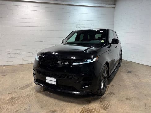 Used 2024 Land Rover Range Rover Sport Dynamic SE image 2