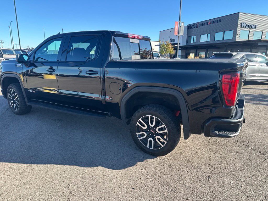 Used 2024 GMC Sierra 1500 AT4 w/ Technology Package AWD/4WD image 11