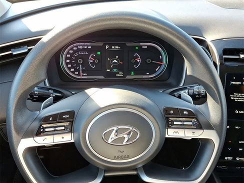Used 2024 Hyundai Tucson Blue image 15