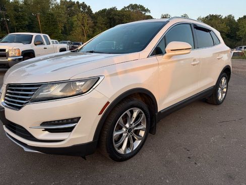 Used 2015 Lincoln MKC AWD w/ Equipment Group 101A Select image 9