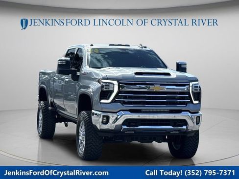 Used 2024 Chevrolet Silverado 2500 LTZ w/ LTZ Premium Package AWD/4WD image 1