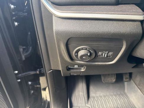 Used 2021 Jeep Grand Cherokee L Limited AWD/4WD image 12