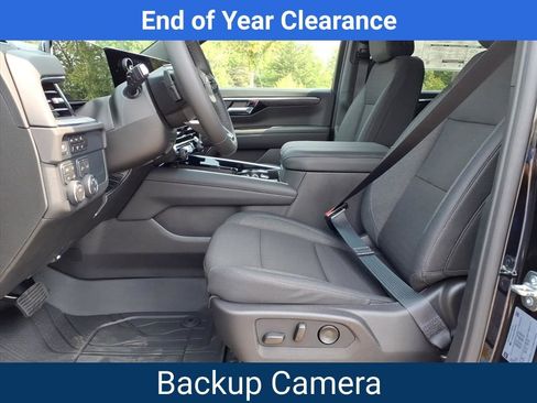 New 2025 Chevrolet Suburban LS image 16