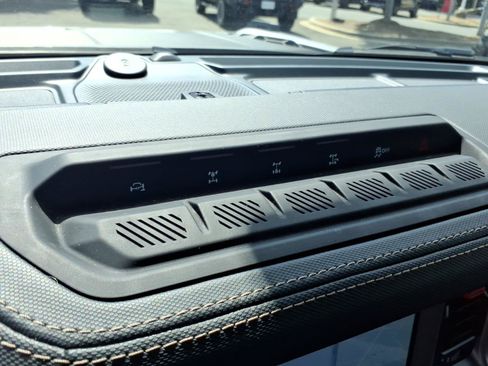 Used 2023 Ford Bronco Raptor AWD/4WD image 9