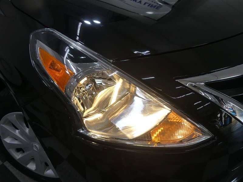 Used 2019 Nissan Versa SV FWD image 14