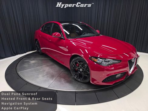 Used 2022 Alfa Romeo Giulia Ti image 1