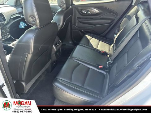 Certified 2023 GMC Terrain SLT FWD image 12
