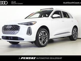 Used 2025 Audi Q5 Premium Plus w/ Premium Plus AWD/4WD video 1