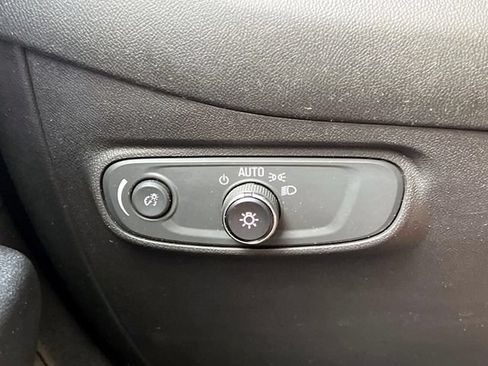 Used 2022 Chevrolet Equinox LT FWD image 28