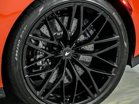 Used 2023 McLaren GT RWD image 15