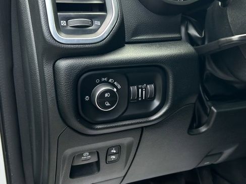 Used 2023 RAM 1500 Laramie AWD/4WD image 36