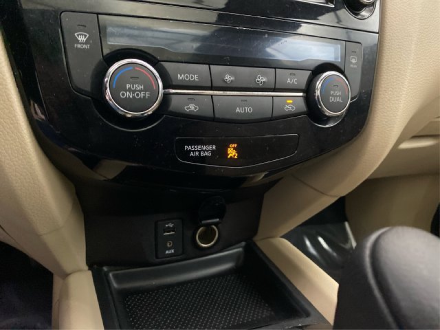Used 2016 Nissan Rogue SL w/ SL Premium Package AWD/4WD image 33