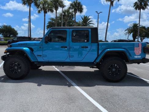 Used 2024 Jeep Gladiator Sport AWD/4WD image 7